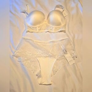 NWT - Marie Jo Lingerie Set - Balconette Bra (34E) & Lace Hipster (L)